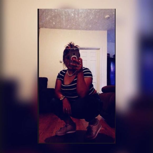 Meet your Posher, Sara rapalo - Picture 1 of 1